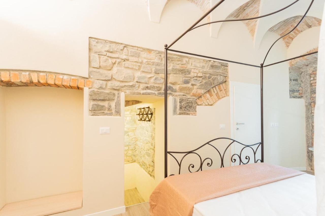 Romantic Escape City Centre With Jacuzzi & Parking By Rent All 코모 외부 사진