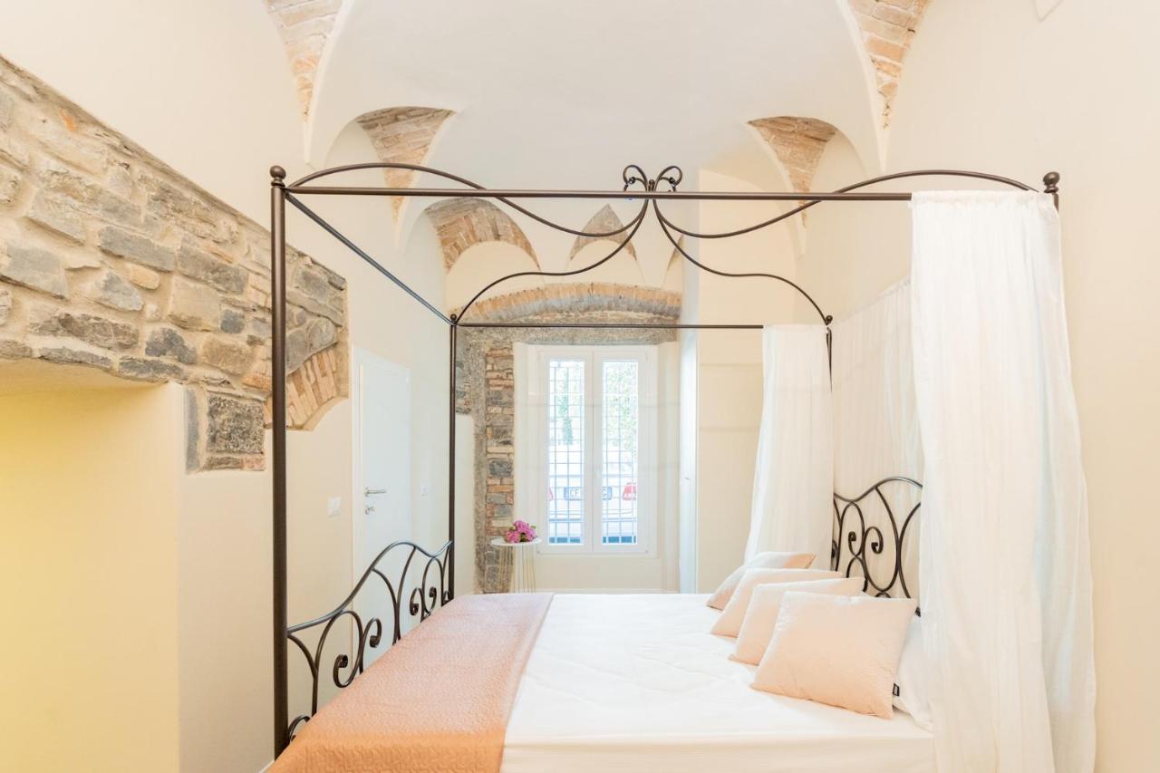 Romantic Escape City Centre With Jacuzzi & Parking By Rent All 코모 외부 사진