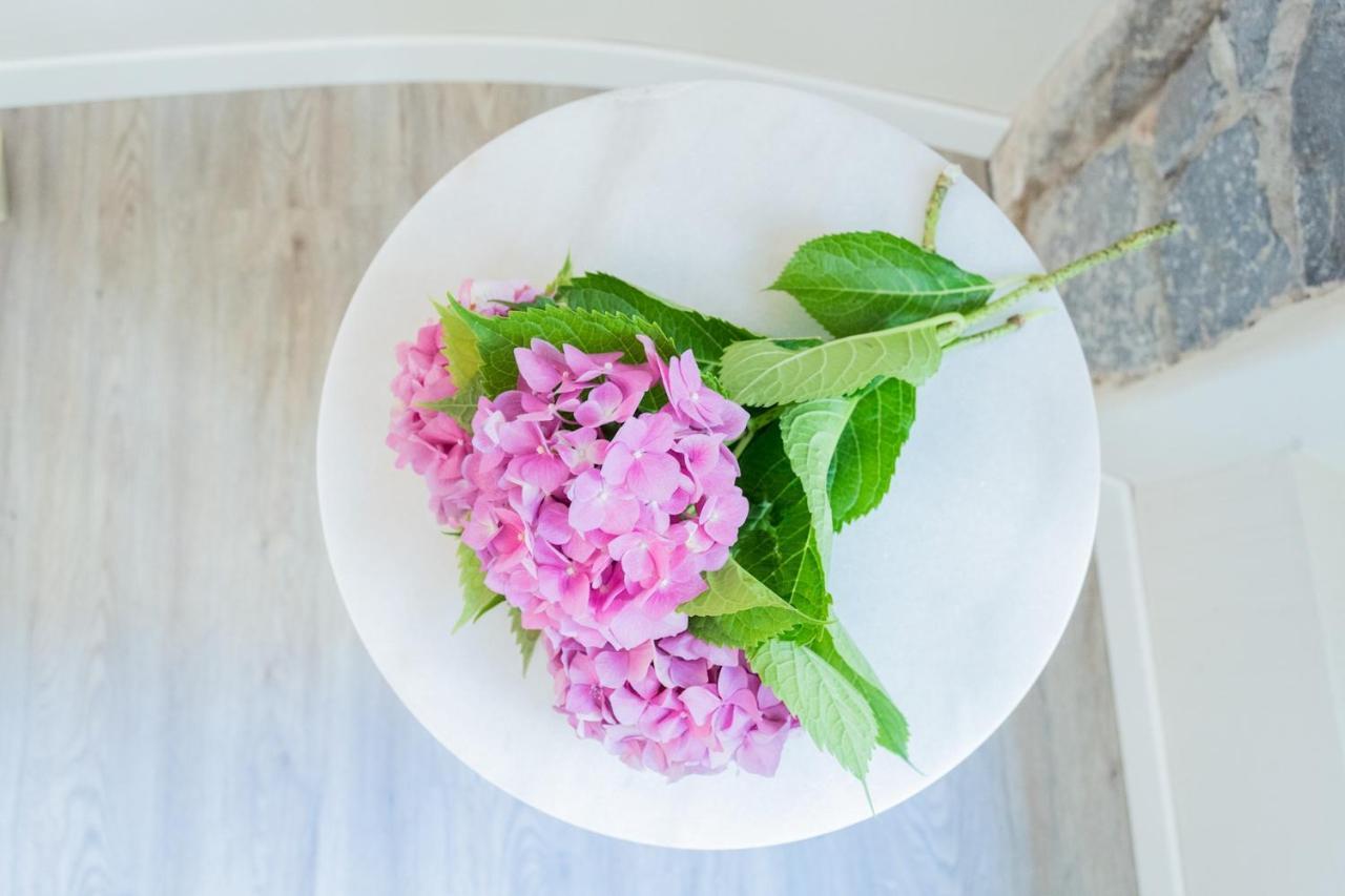 Romantic Escape City Centre With Jacuzzi & Parking By Rent All 코모 외부 사진