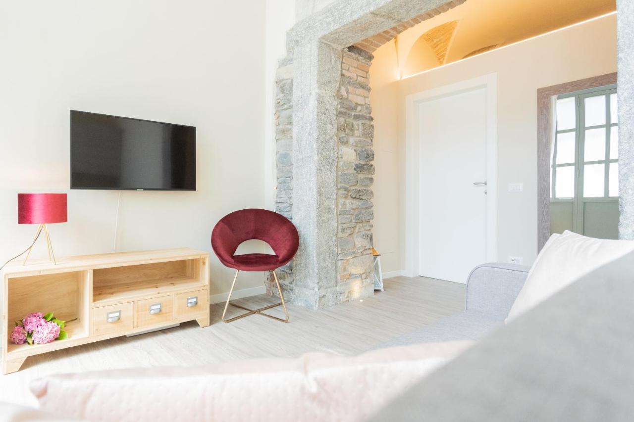 Romantic Escape City Centre With Jacuzzi & Parking By Rent All 코모 외부 사진
