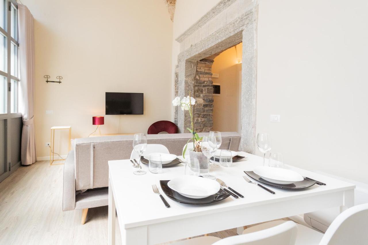 Romantic Escape City Centre With Jacuzzi & Parking By Rent All 코모 외부 사진